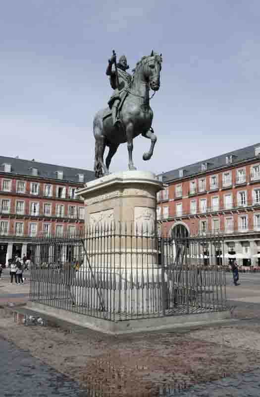 09 - Madrid - Plaza Mayor - monumento a Felipe III